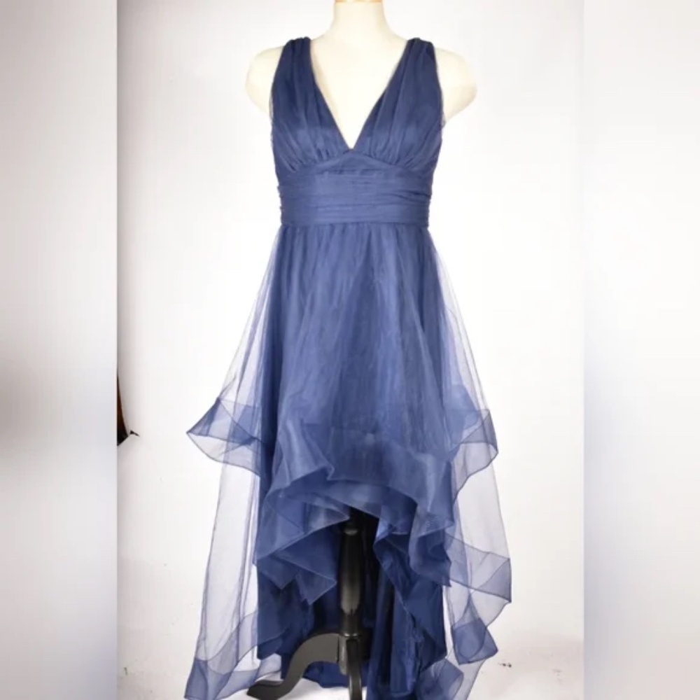 Chi Chi London Pleated Dress NWT - Picture 3 of 5